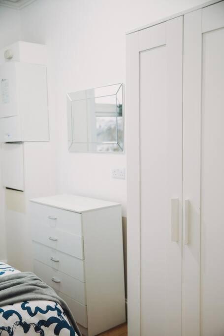 לונדון 3 Bed Flat With Balcony Central מראה חיצוני תמונה