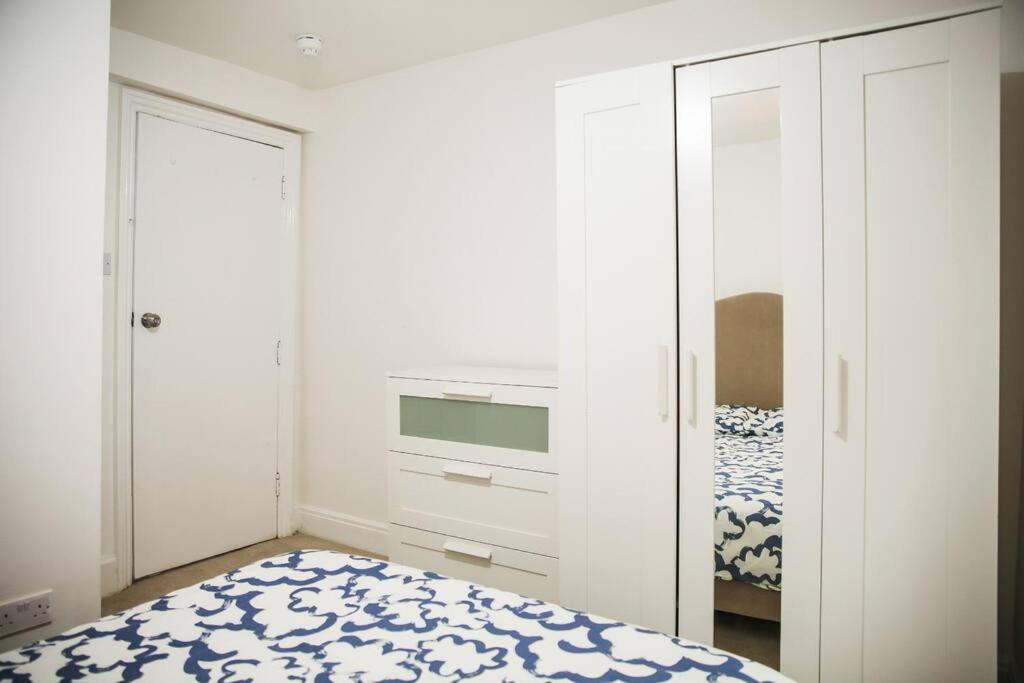 לונדון 3 Bed Flat With Balcony Central מראה חיצוני תמונה