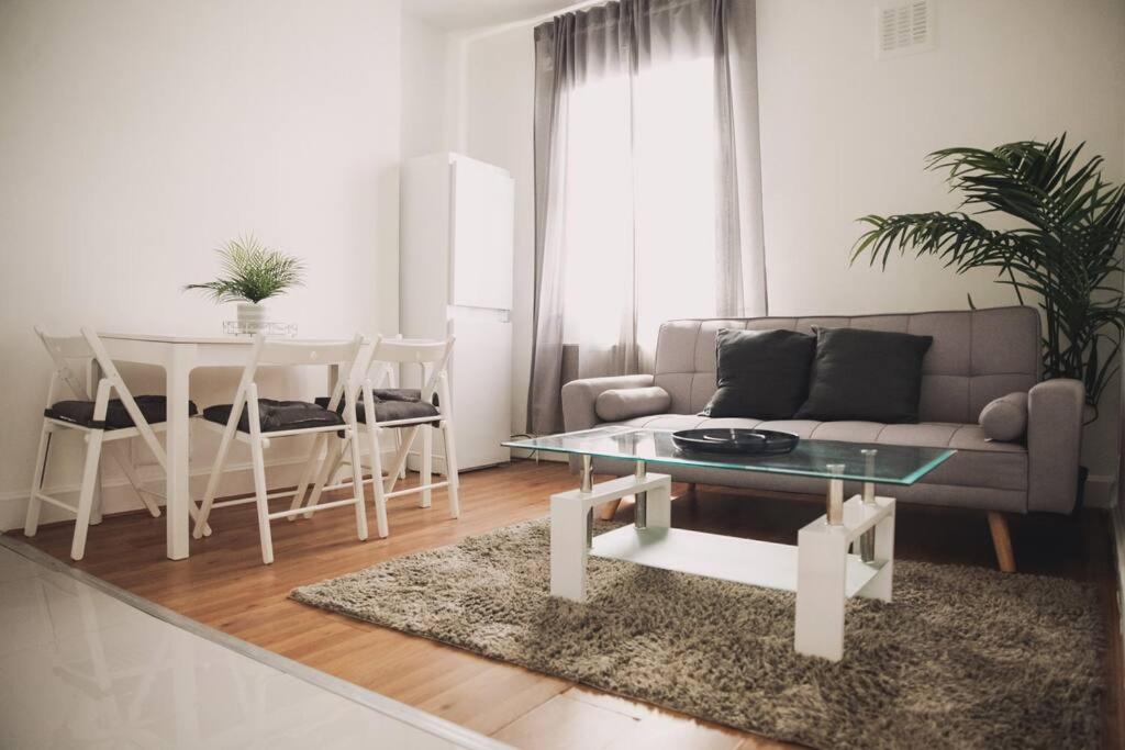 לונדון 3 Bed Flat With Balcony Central מראה חיצוני תמונה